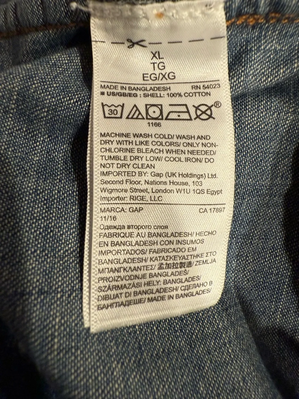 Women’s GAP Denim Button-Up Dress in Medium Blue - Picture 12 of 13